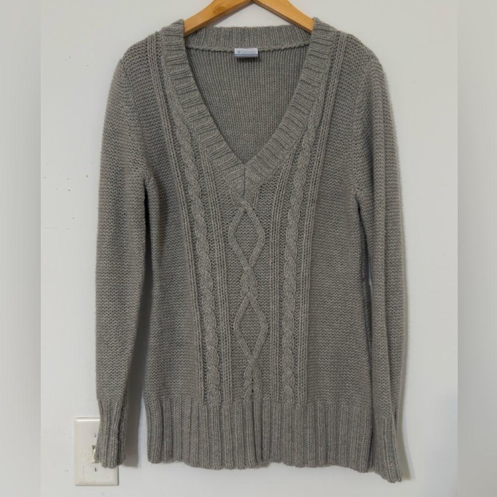 Columbia Women’s Wool Blend V Neck Sweater Light Gray Size L